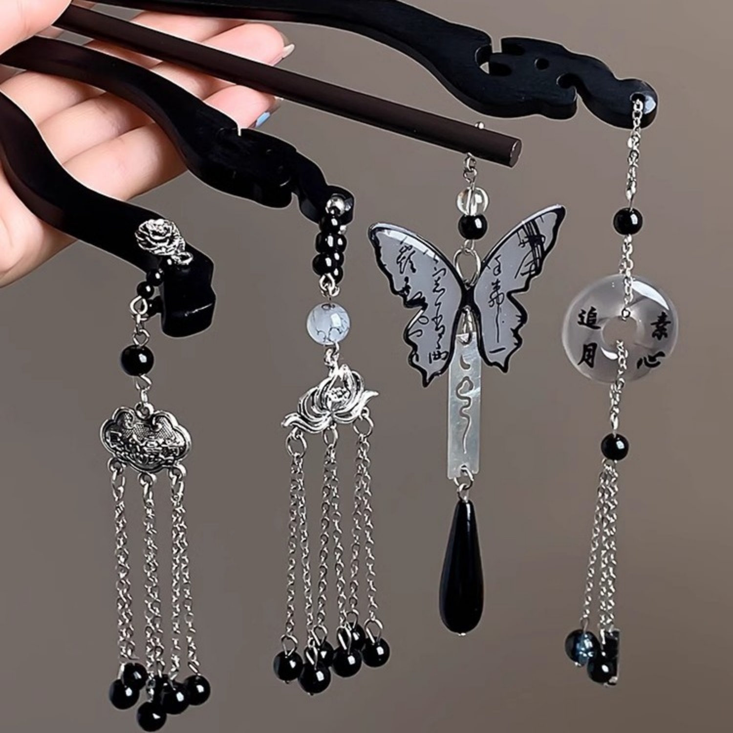 Horquilla ligera de lujo con b - Tech Accessories For Women reseña y precio