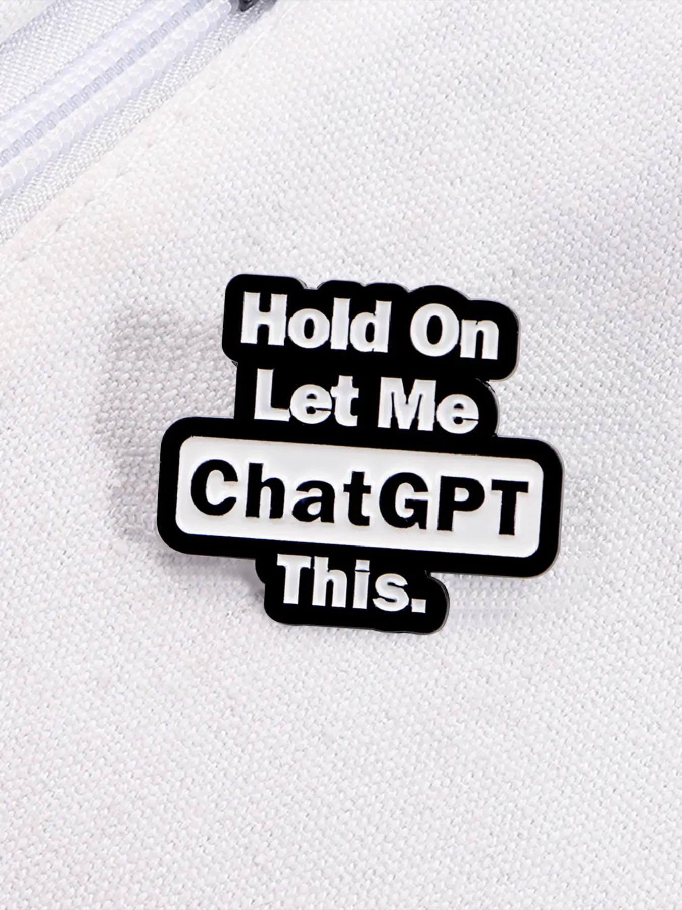 Pin Esmaltado Chatgpt, Emblema - Tech Accessories For Students reseña y precio